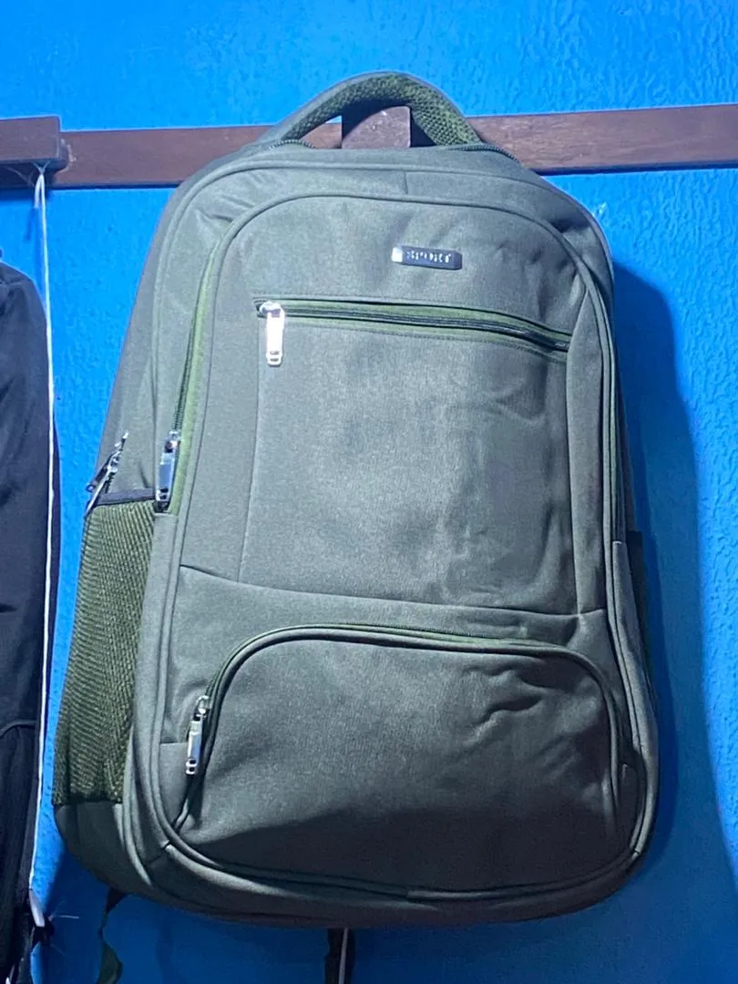 SPORT BACKBAG Multi-Layer Large Capacity Bag